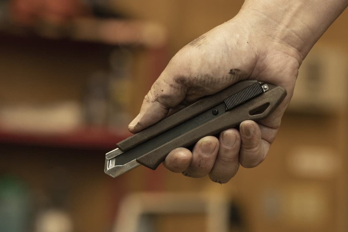 Универсальный нож OLFA WOOD-PP Models с сегментированным лезвием 18 мм OL-WD-AL — изображение 14