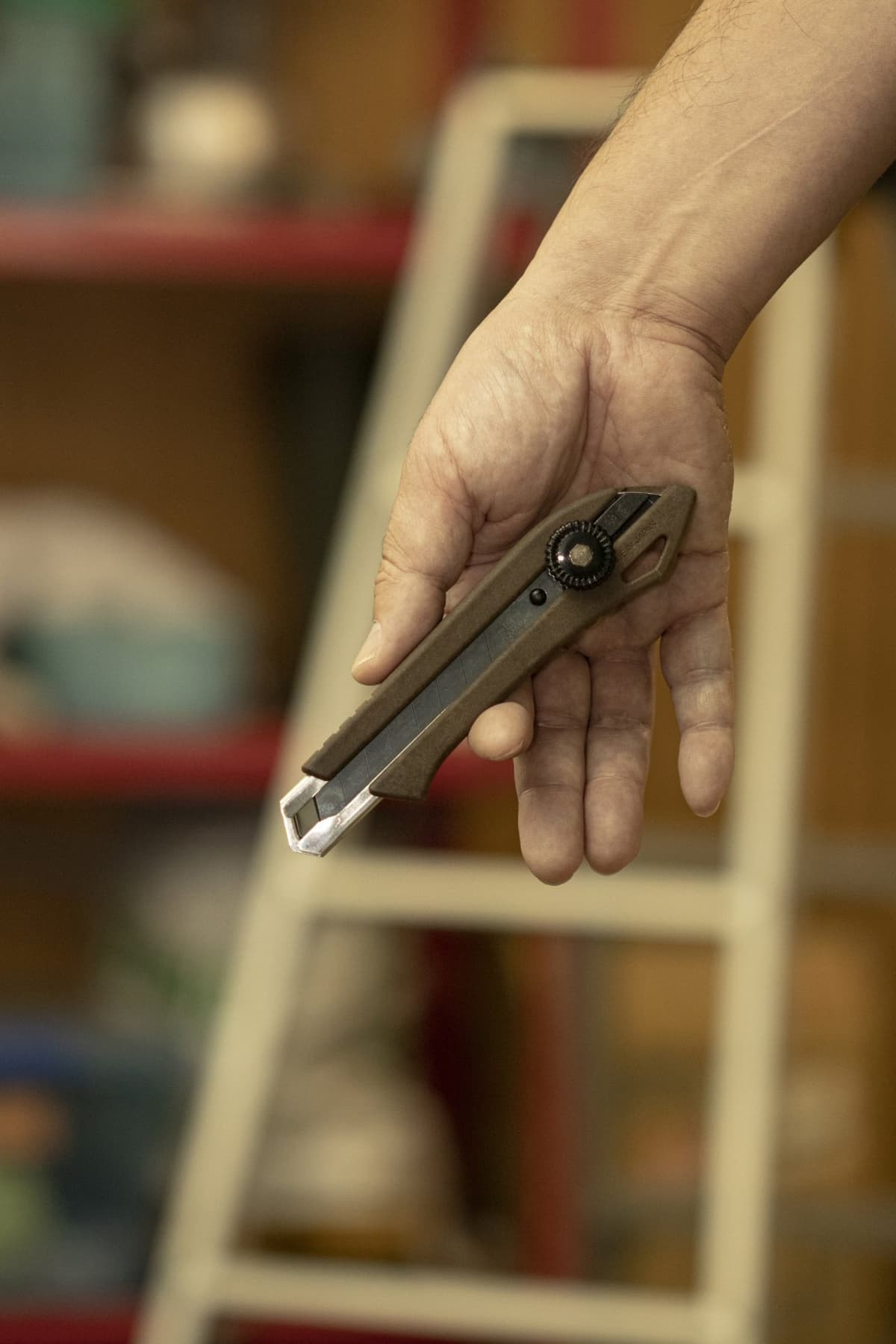 Универсальный нож OLFA WOOD-PP Models с сегментированным лезвием 18 мм OL-WD-L — изображение 17