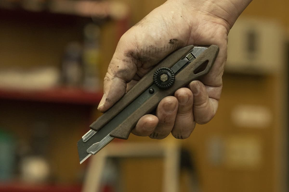 Универсальный нож OLFA WOOD-PP Models с сегментированным лезвием 18 мм OL-WD-L — изображение 15