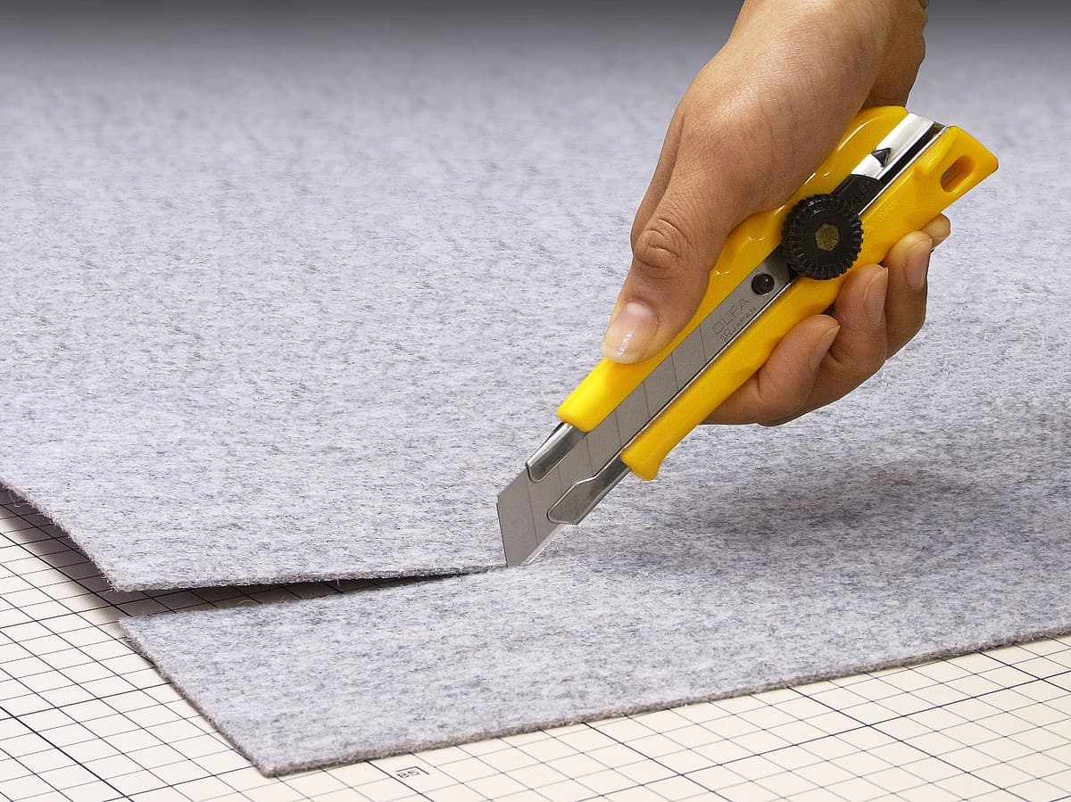 Нож OLFA с выдвижным лезвием эргономичный, 18мм OL-L-1