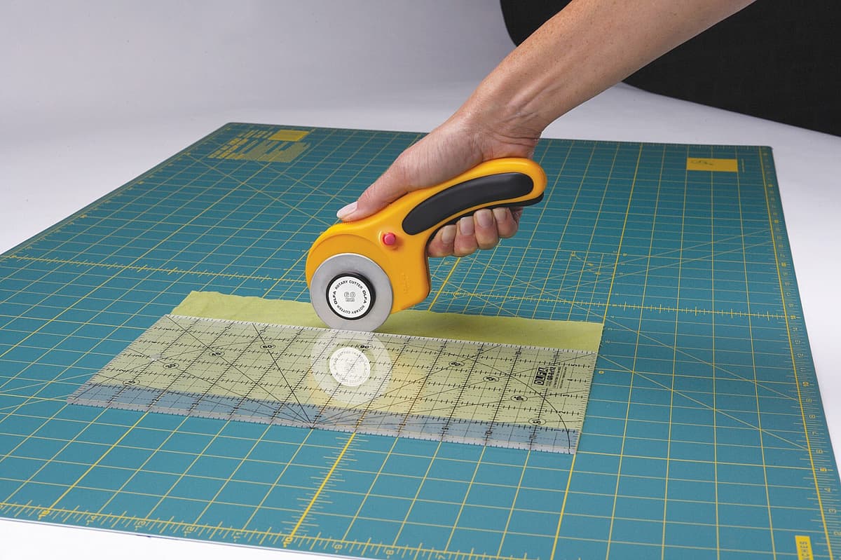 Нож OLFA с круговым лезвием и пистолетной рукояткой, 60мм OL-RTY-3/DX