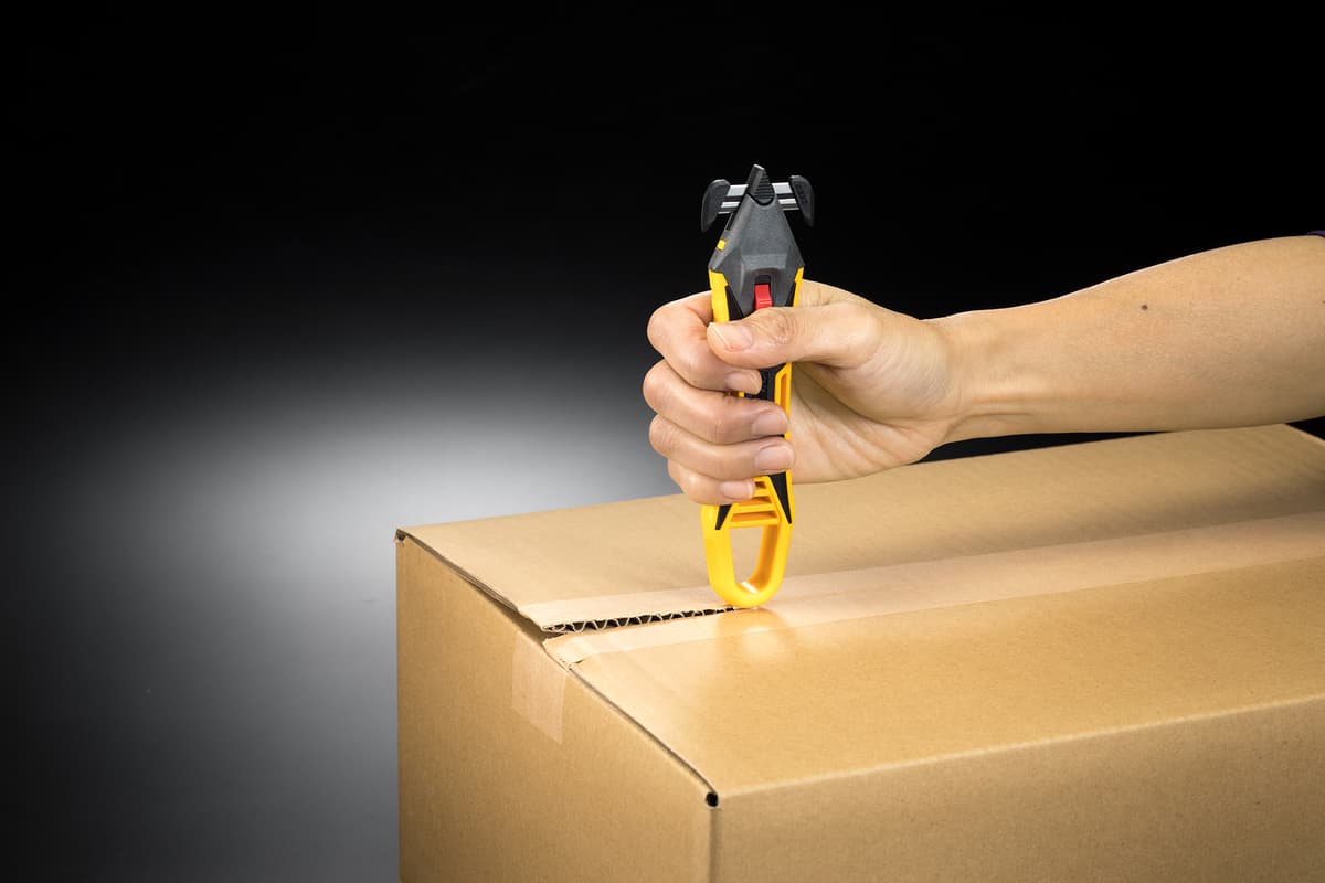 Нож OLFA, безопасный для вскрытия коробок OL-SK-16