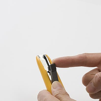 Нож OLFA " Hobby Craft Models" безопасный с выдвижной системой защиты, 12,5мм OL-SK-7