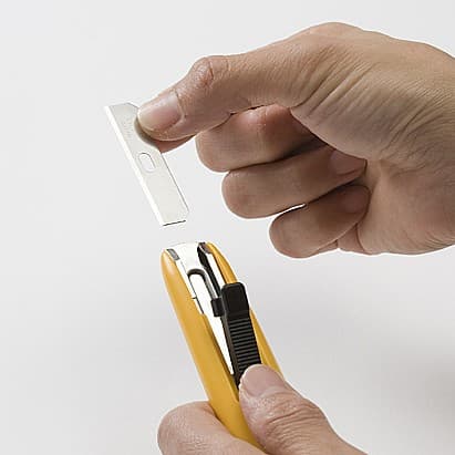 Нож OLFA " Hobby Craft Models" безопасный с выдвижной системой защиты, 12,5мм OL-SK-7