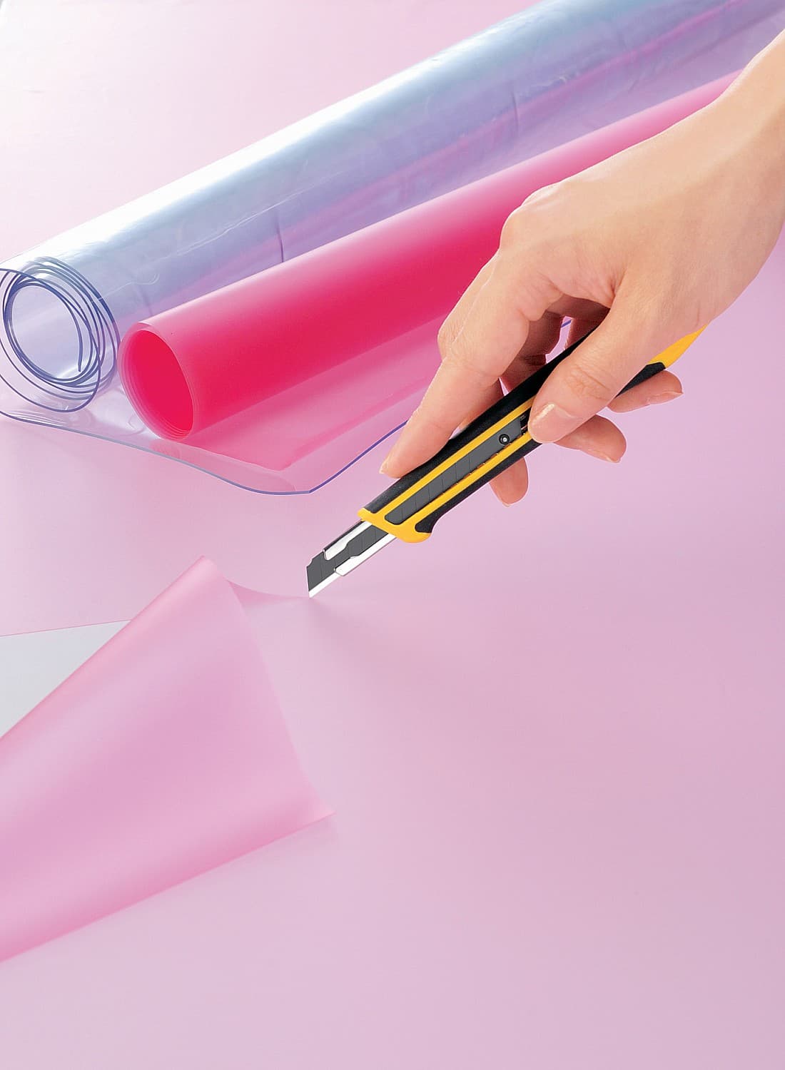 Нож OLFA " Standard Models" с выдвижным лезвием, с противоскользящим покрытием, автофиксатор, 9мм OL-XA-1